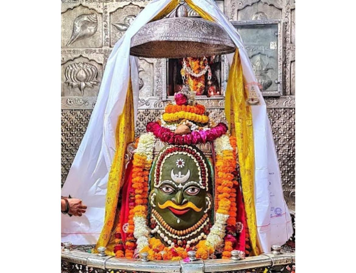 Hotel Adarsh, Ujjain Dış mekan fotoğraf